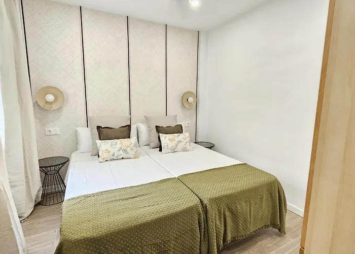 Brand New Center Daire