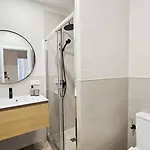 Apartment Brand New Center *