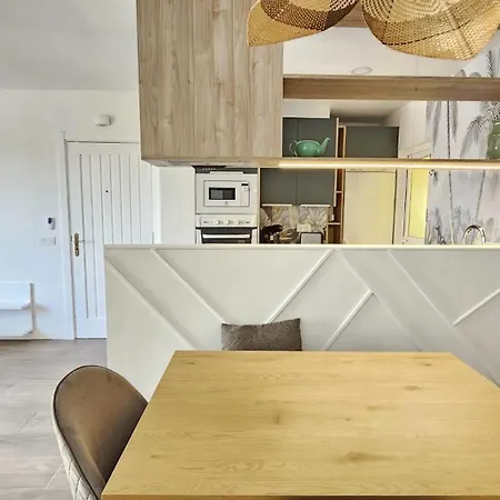 Brand New Center 아파트